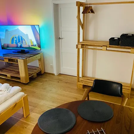 Lysa Hora Apartment *